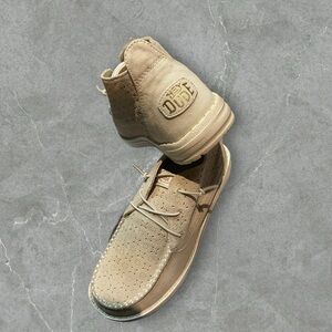 Brand new !! HEY DUDE WENDY MID suede boho